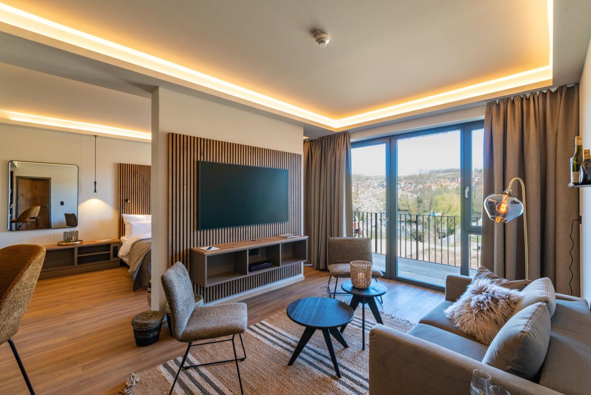 Hotel Meintz Ochsenfurt Bagian luar foto