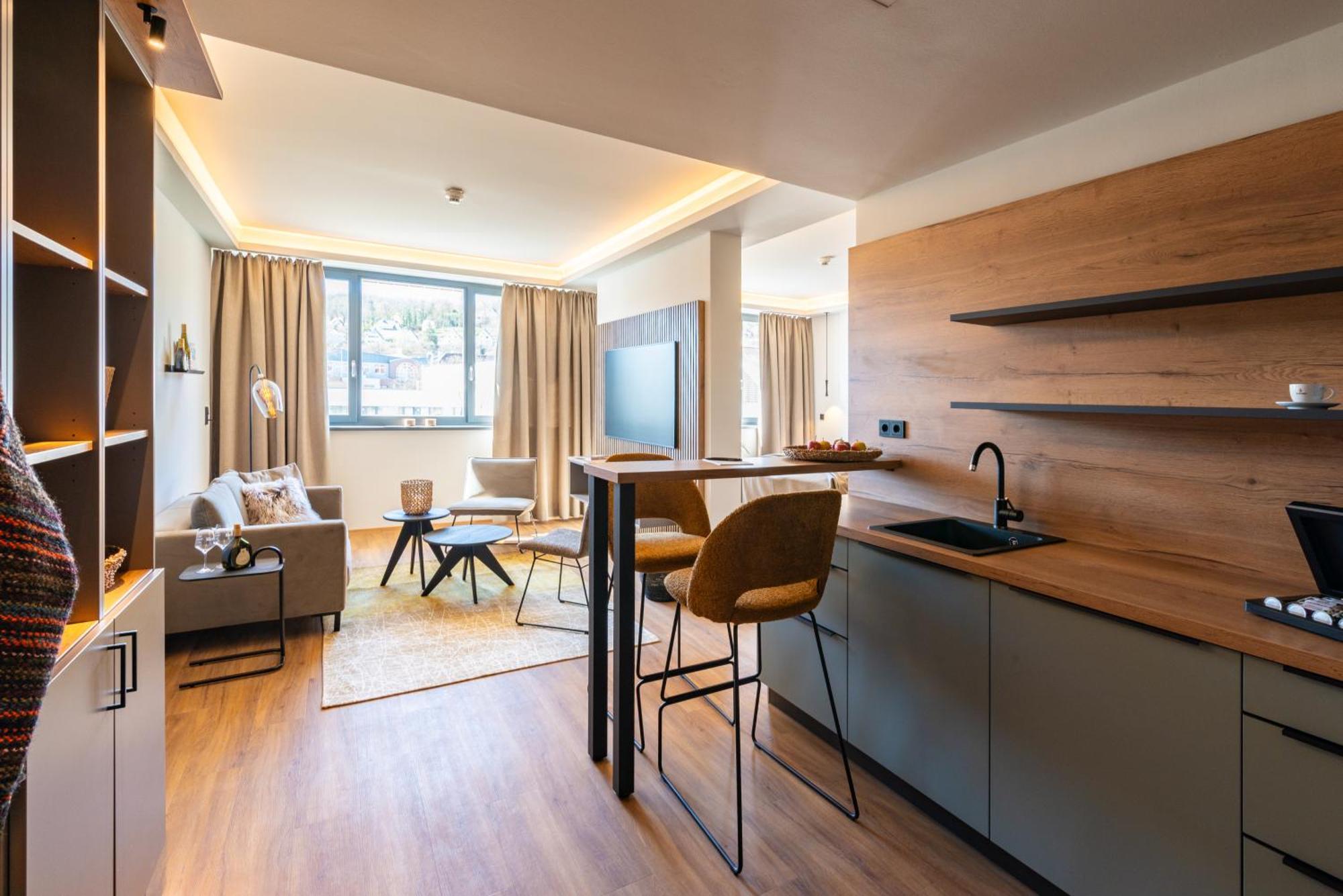 Hotel Meintz Ochsenfurt Bagian luar foto